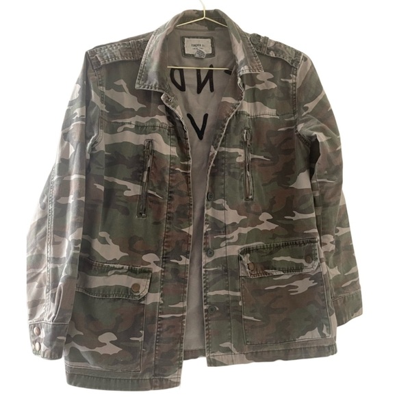 Forever 21 “Tender Loving” Camo Jacket - Picture 1 of 4